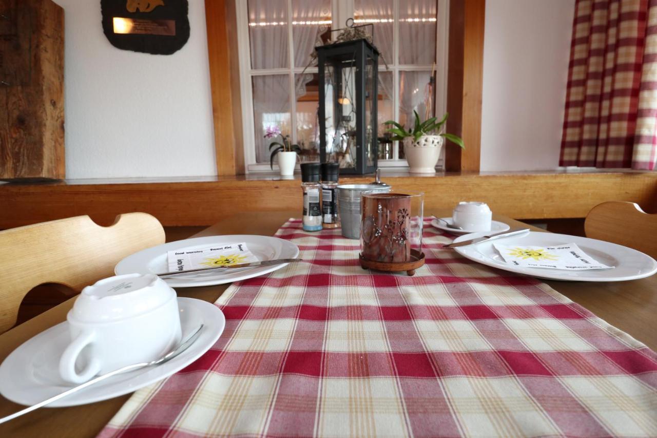Hoehenpension Glashuette Bed&Breakfast Fruehstueckspension Hotel Garni Бонндорф-ім-Шварцвальд Екстер'єр фото