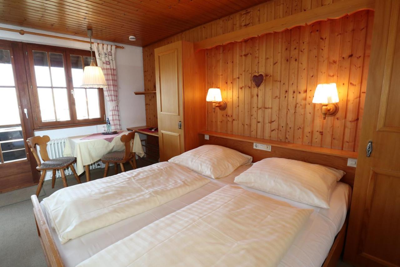 Hoehenpension Glashuette Bed&Breakfast Fruehstueckspension Hotel Garni Бонндорф-ім-Шварцвальд Екстер'єр фото